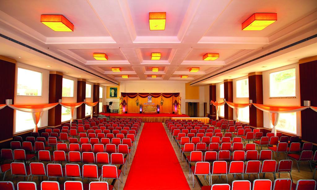 Hotel Sterling V Grand Madurai Exterior foto