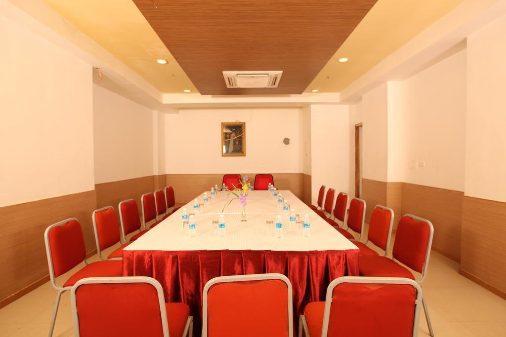 Hotel Sterling V Grand Madurai Exterior foto