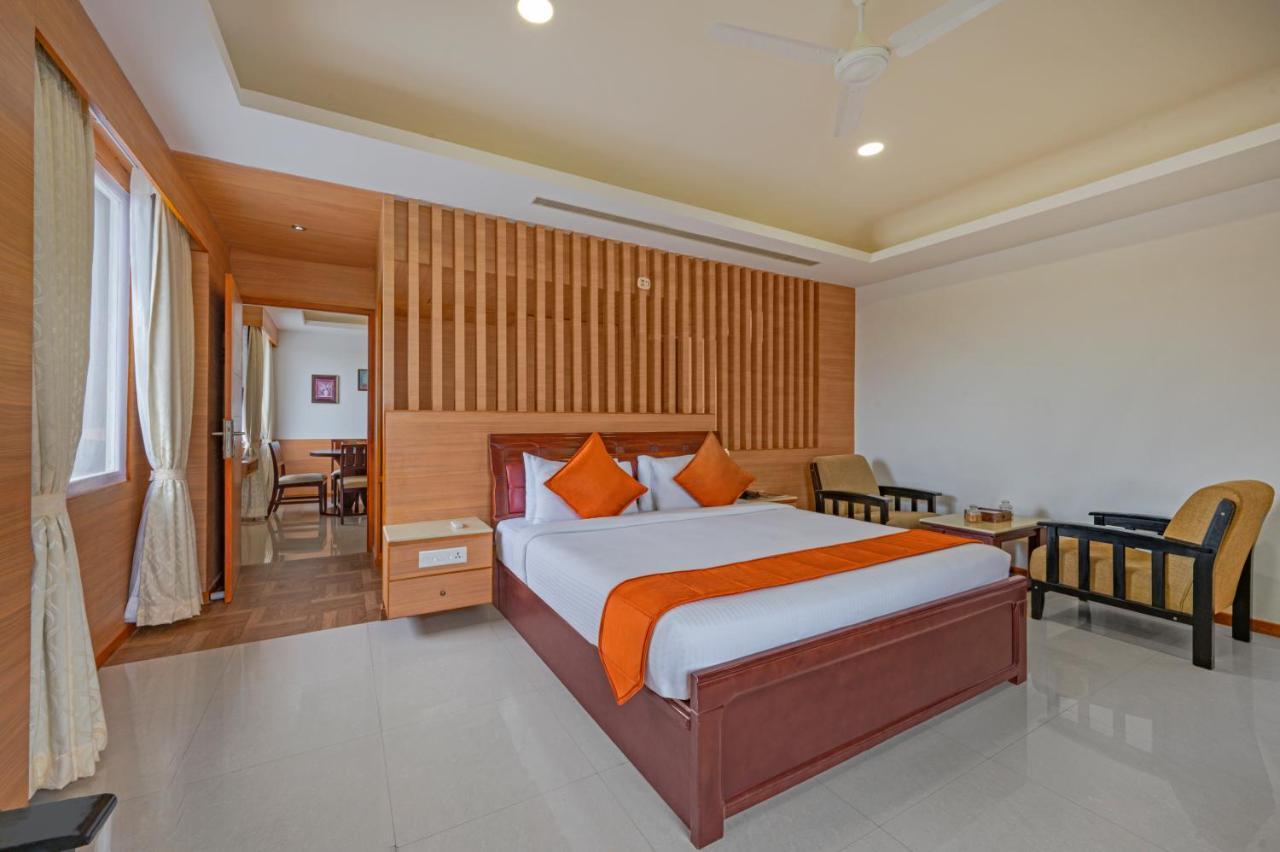 Hotel Sterling V Grand Madurai Exterior foto