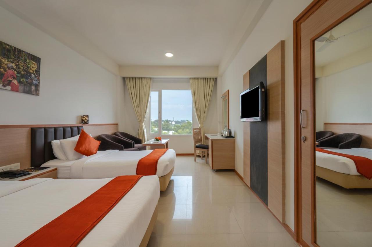 Hotel Sterling V Grand Madurai Exterior foto