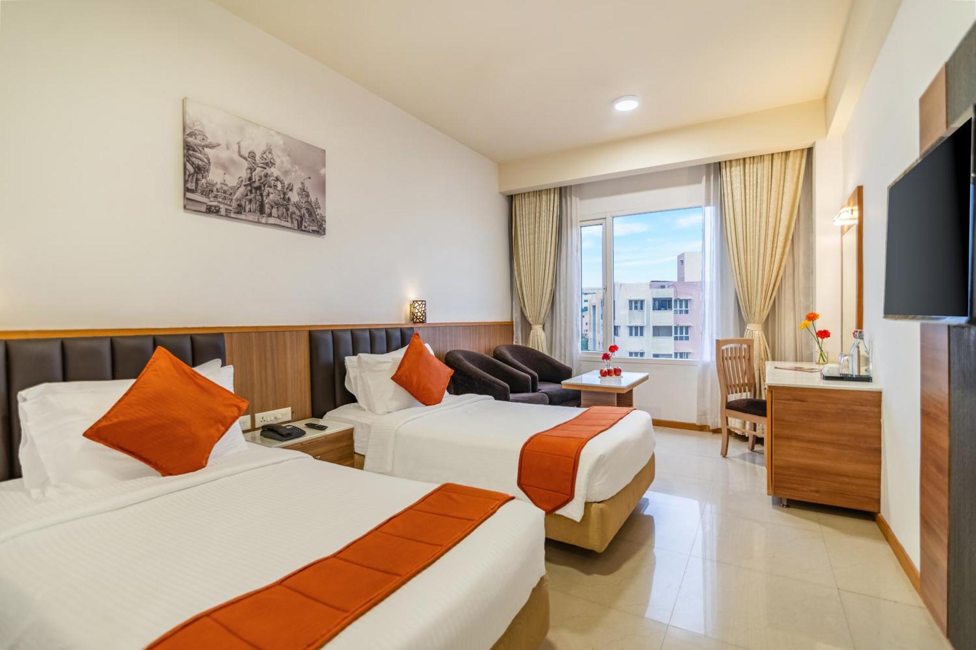 Hotel Sterling V Grand Madurai Exterior foto