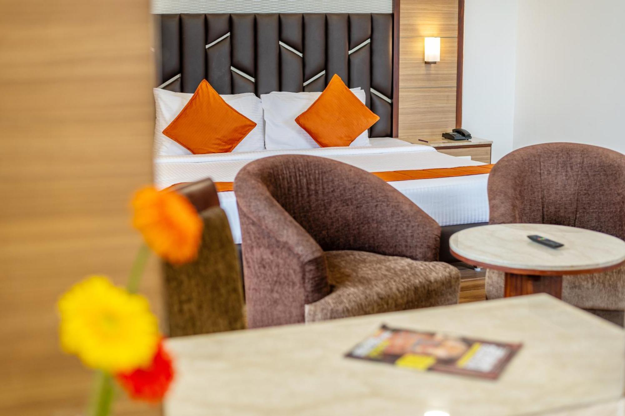 Hotel Sterling V Grand Madurai Exterior foto