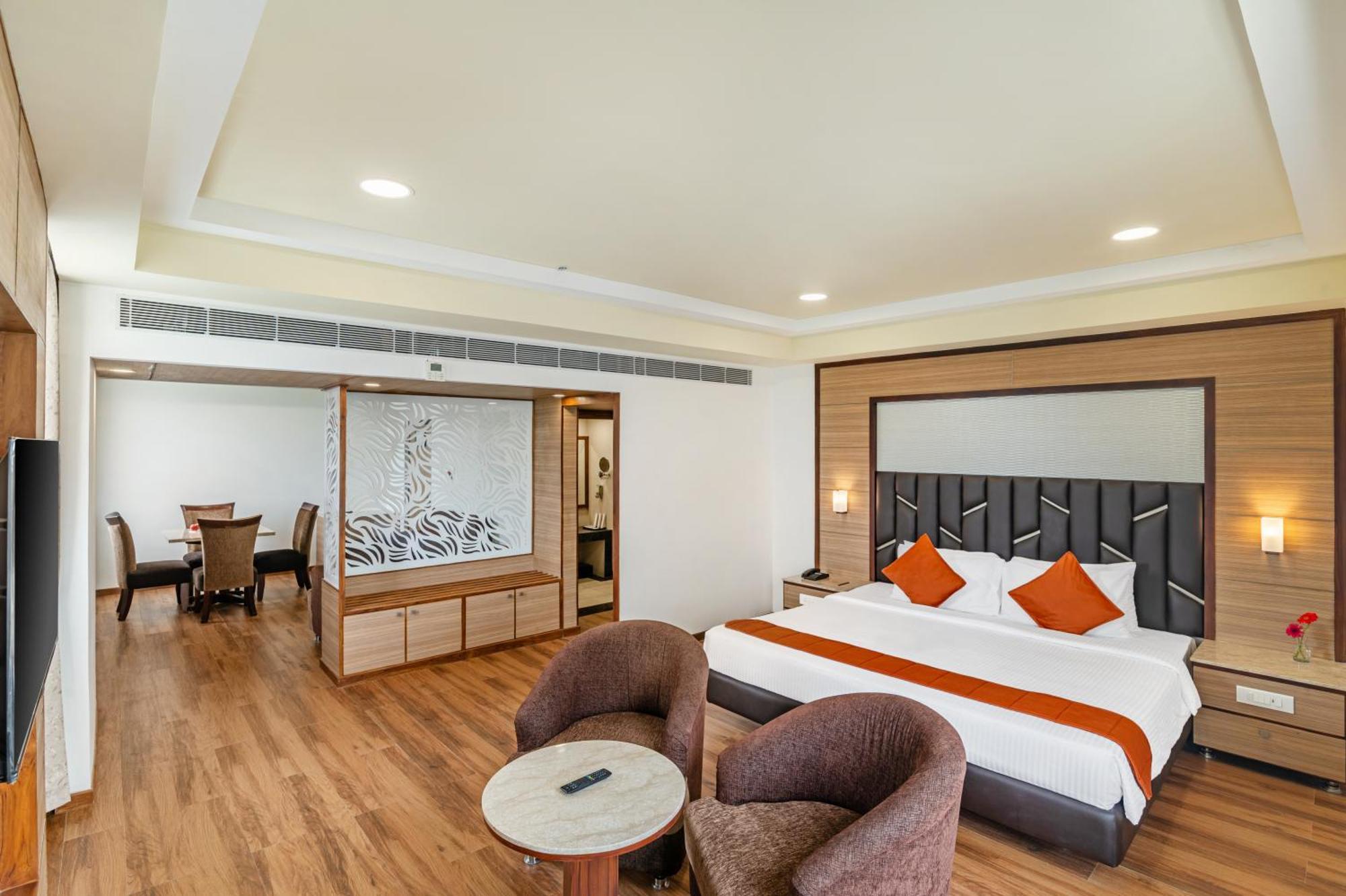 Hotel Sterling V Grand Madurai Exterior foto