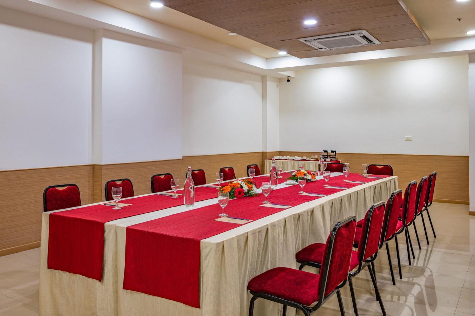 Hotel Sterling V Grand Madurai Exterior foto